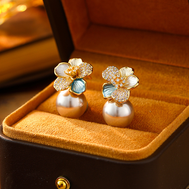 铜合金耳饰 轻奢气质耳钉花朵珠珠耳坠法式高级小众设计独特耳环