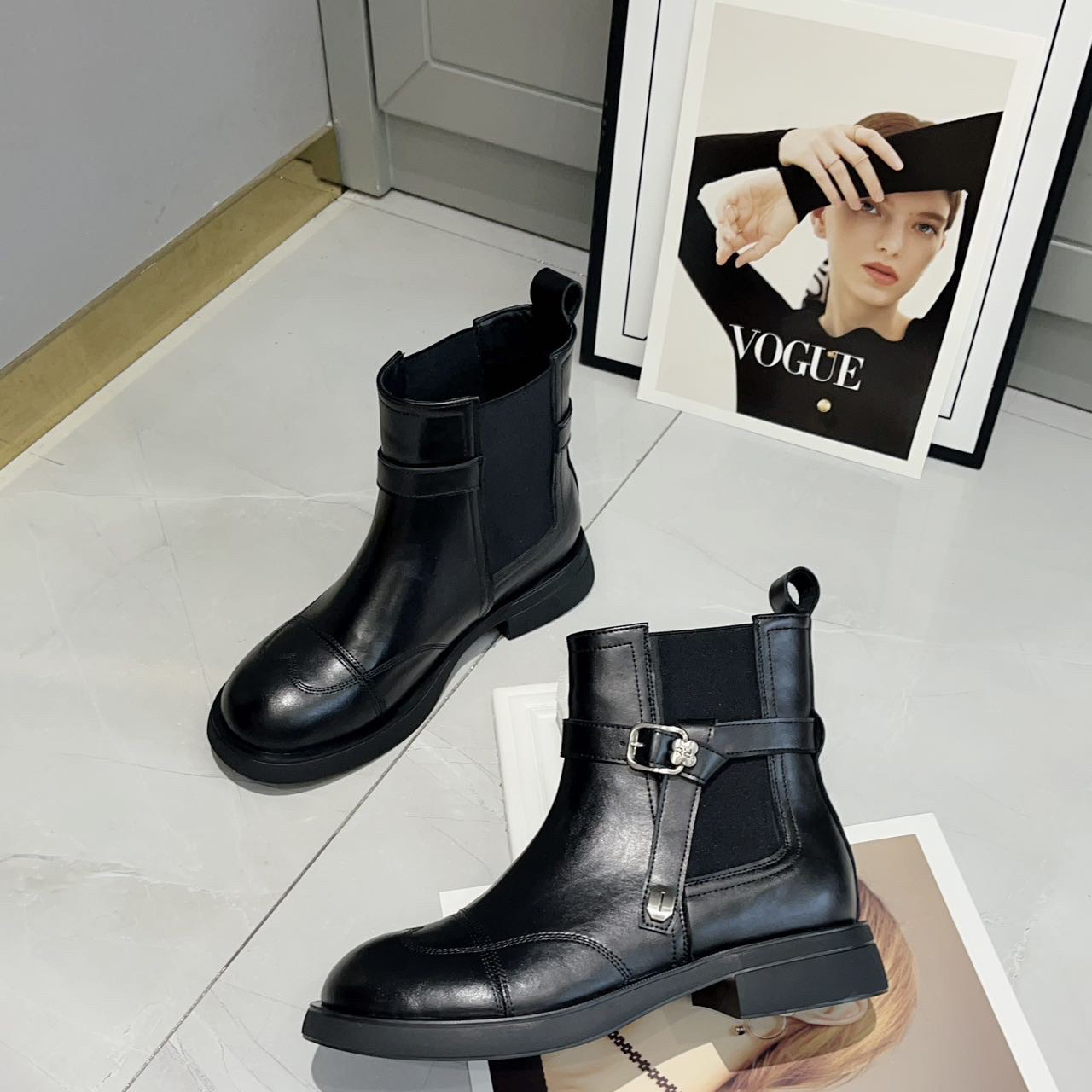 喜宝大码女鞋40-43码女靴鞋958-8