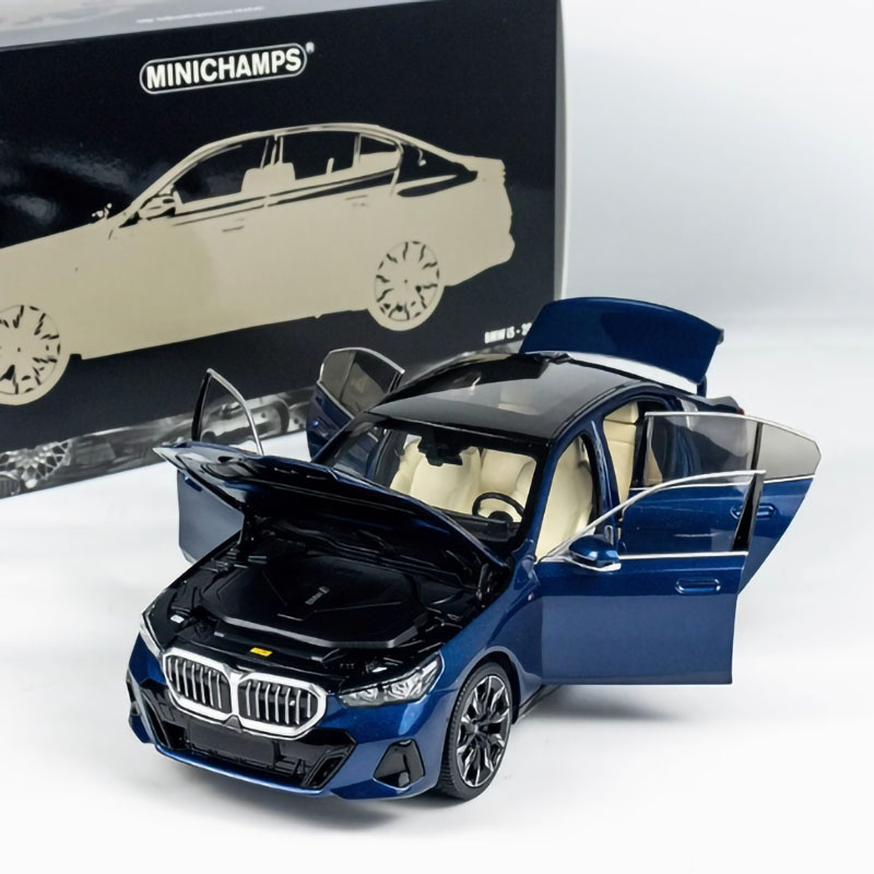 预迷你切1:18 宝马I5 2023款 静态合金全开汽车模型