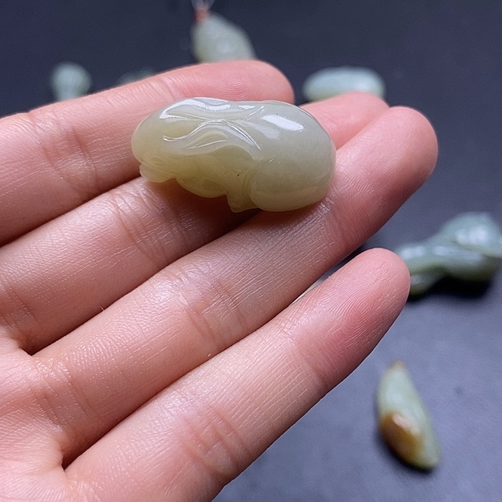 颈饰未镶嵌和田玉有****天