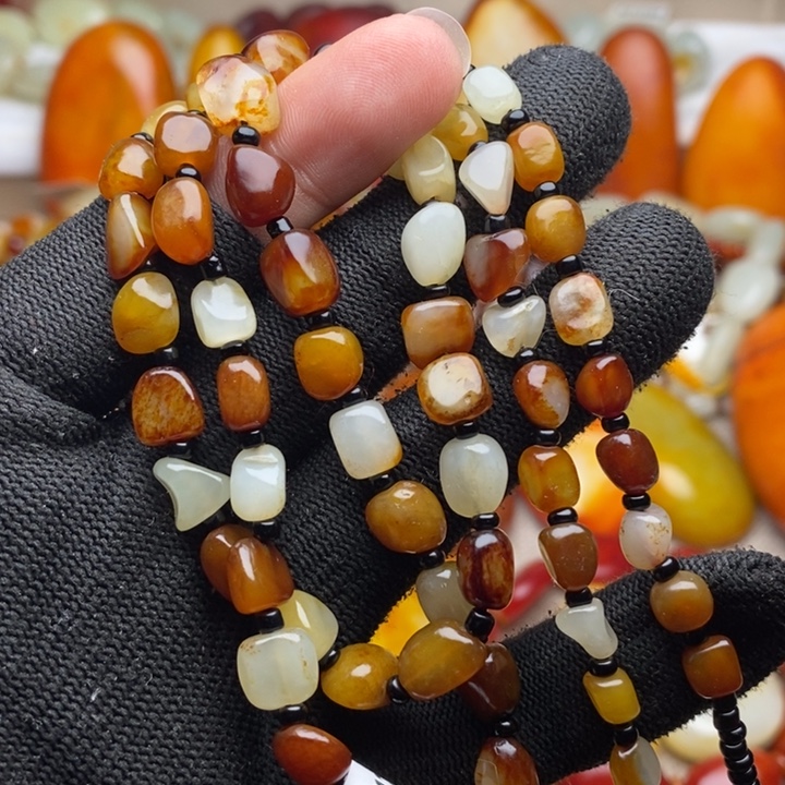 和田玉未镶嵌手链