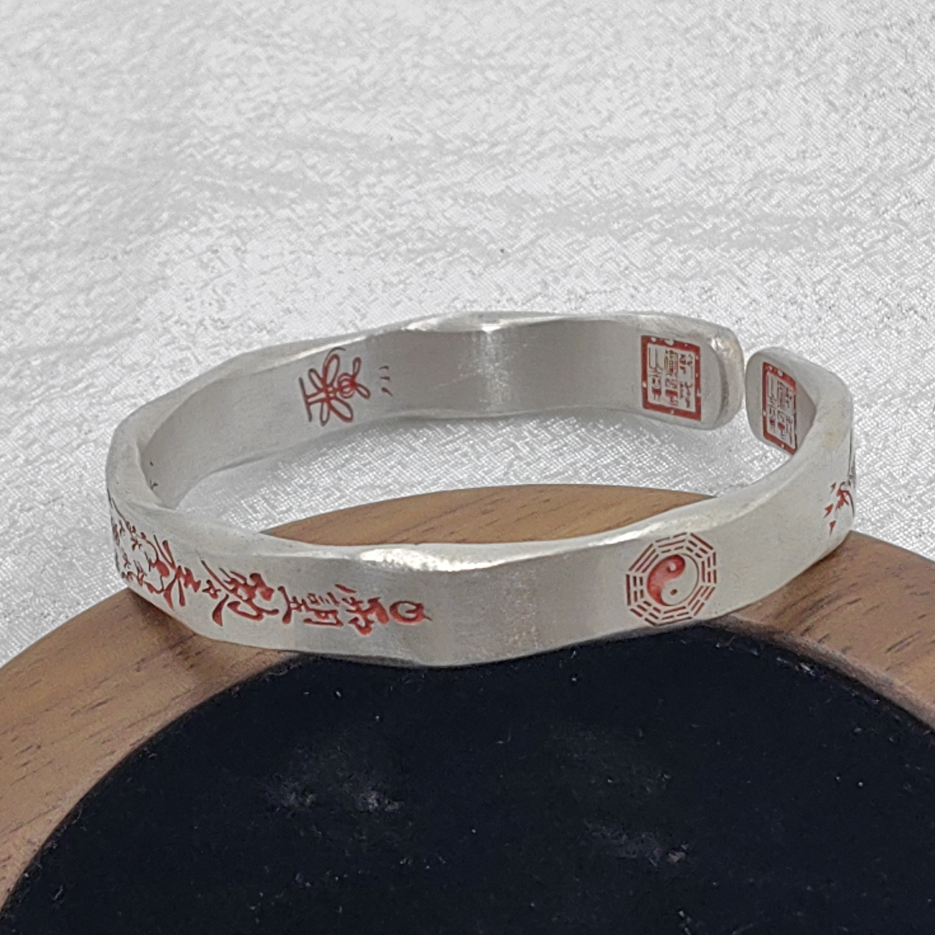 足银手镯 足银手镯   足银999.9国风开口道系手镯可定制