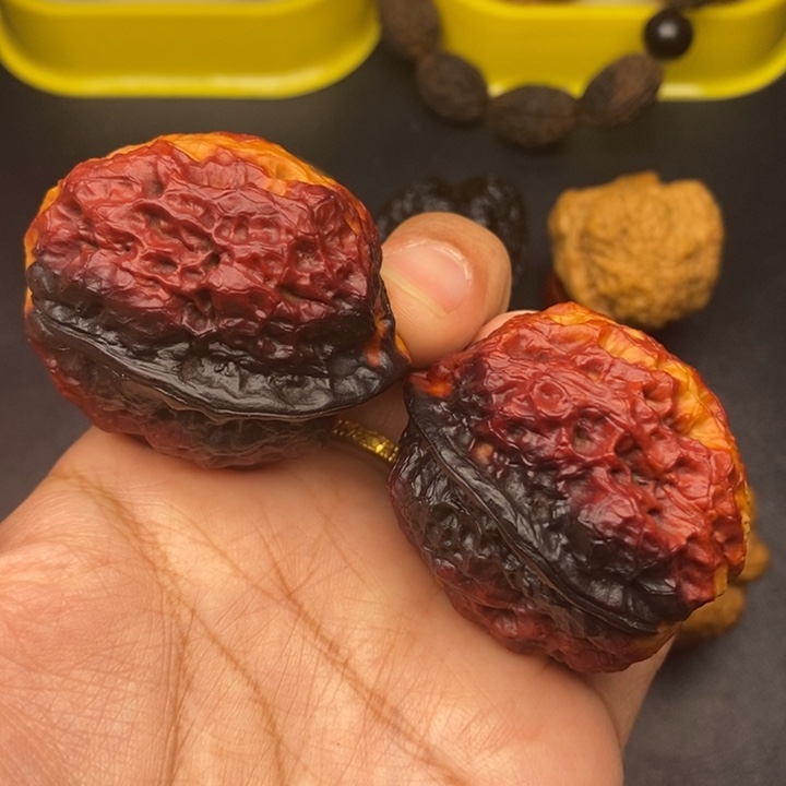 文玩核桃吊坠41尺金蟾王