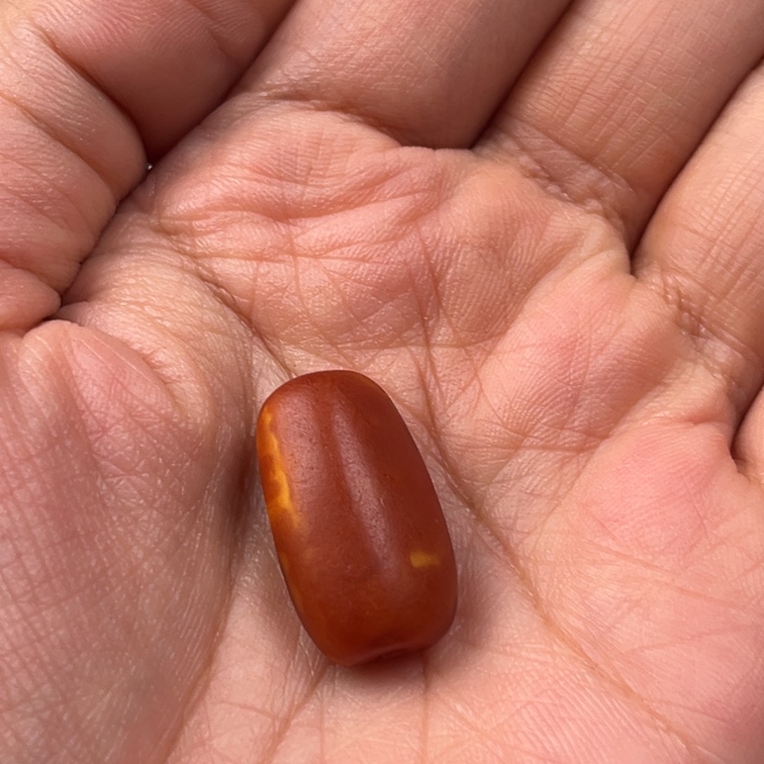 宇***！蜜蜡未镶嵌颈饰老蜜蜡