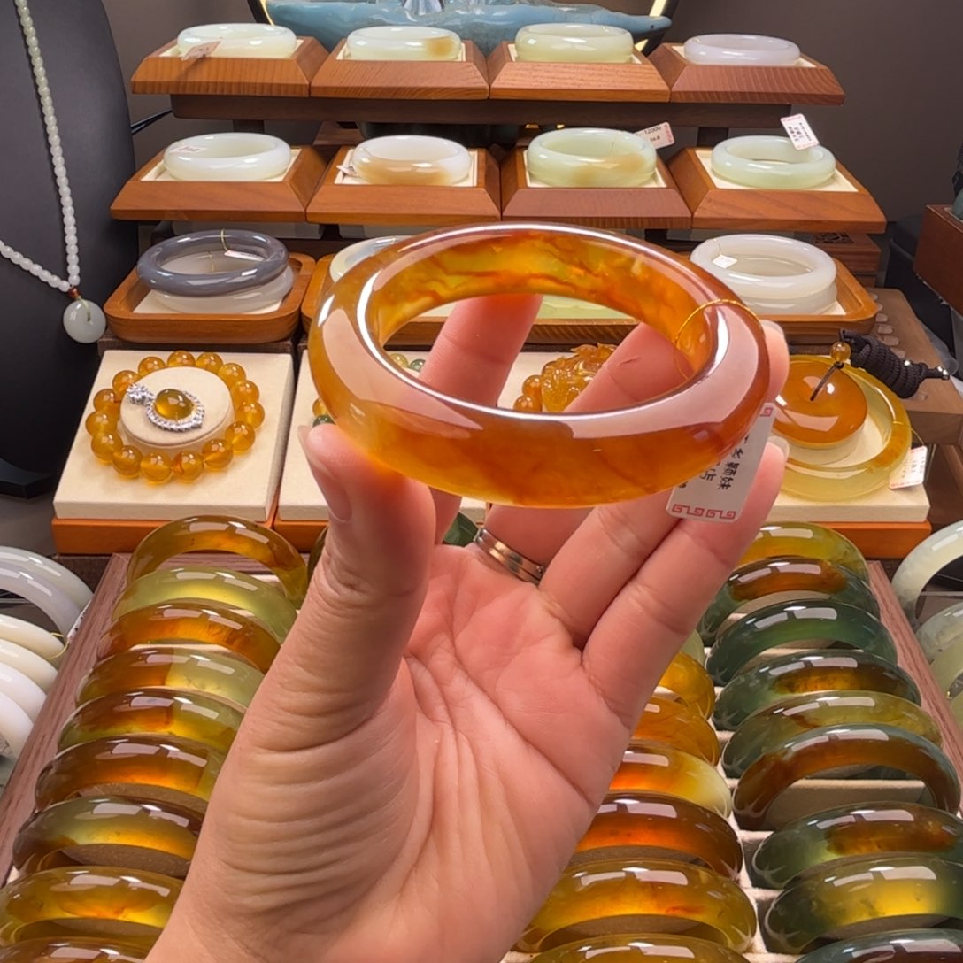 蛇纹石玉未镶嵌手镯56