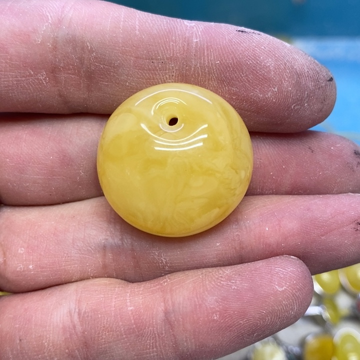 蜜蜡裸石未镶嵌吊坠