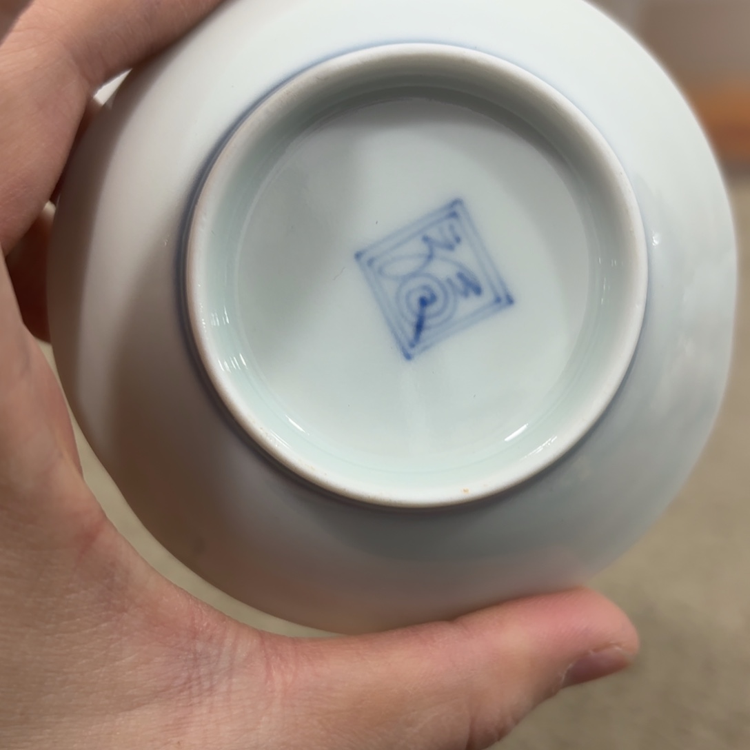 瓷片非常好看漂亮的物品 