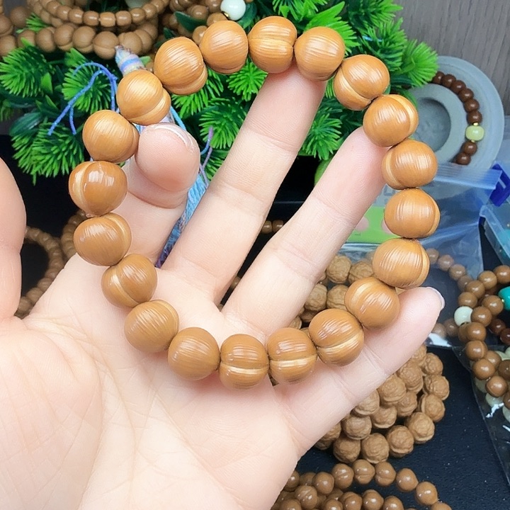 吊坠猴头核桃六*微瑕小屁桃13