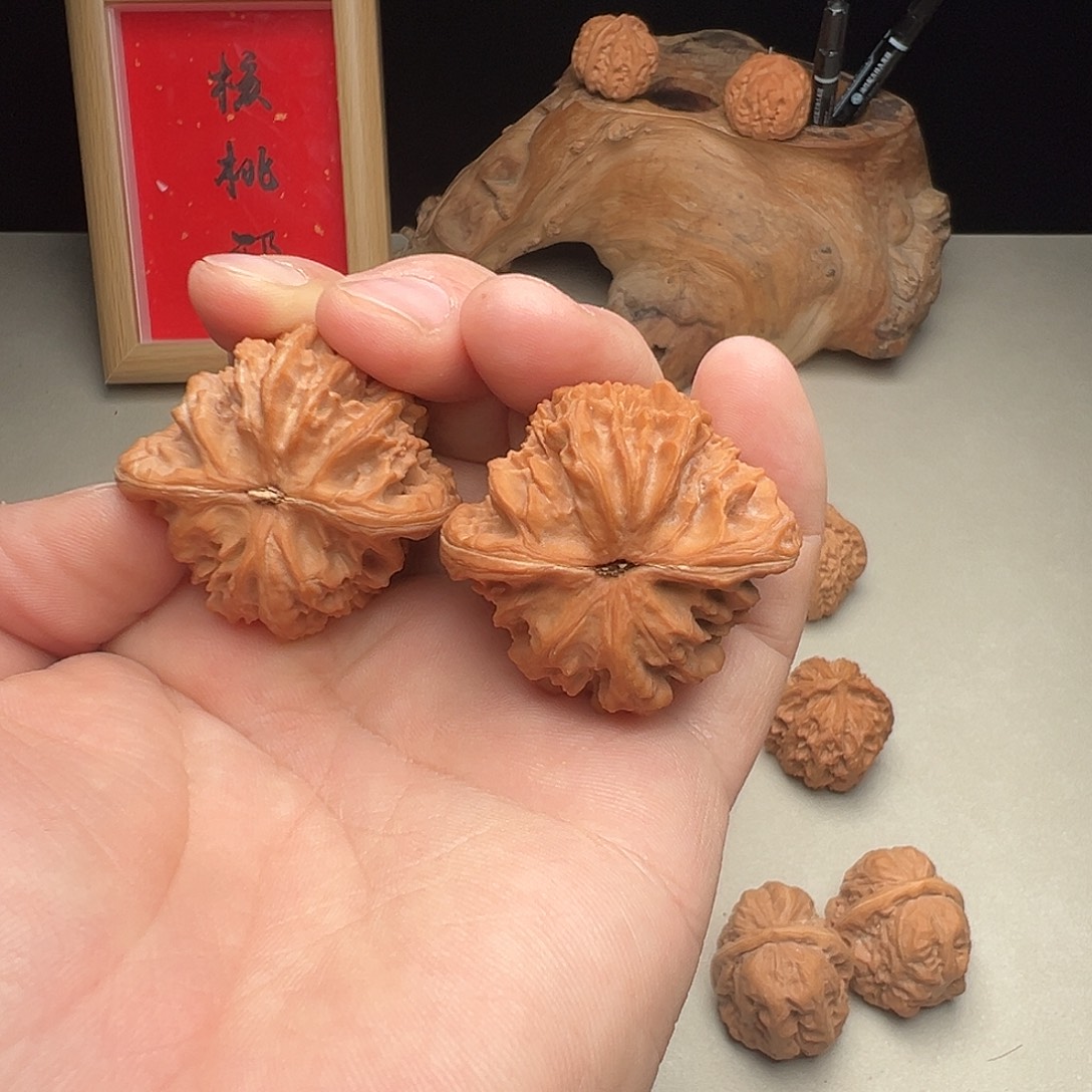 红***糖文玩核桃吊坠111111