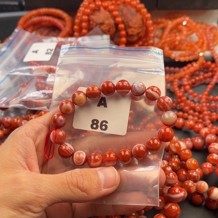 南红玛瑙未镶嵌多样性发货默认微瑕称重10mm