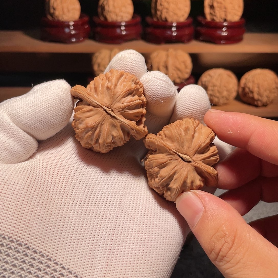 核桃把件42全品白狮子