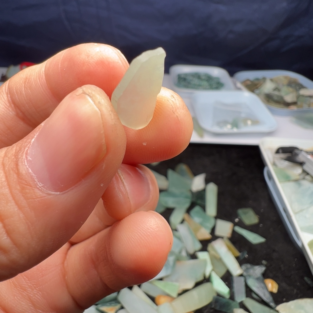 翡翠裸石缅甸翡翠A货