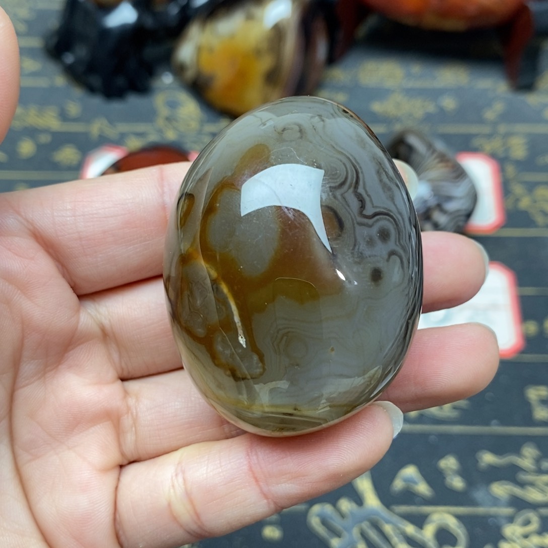 玛瑙/玉髓玛瑙未镶嵌深***人