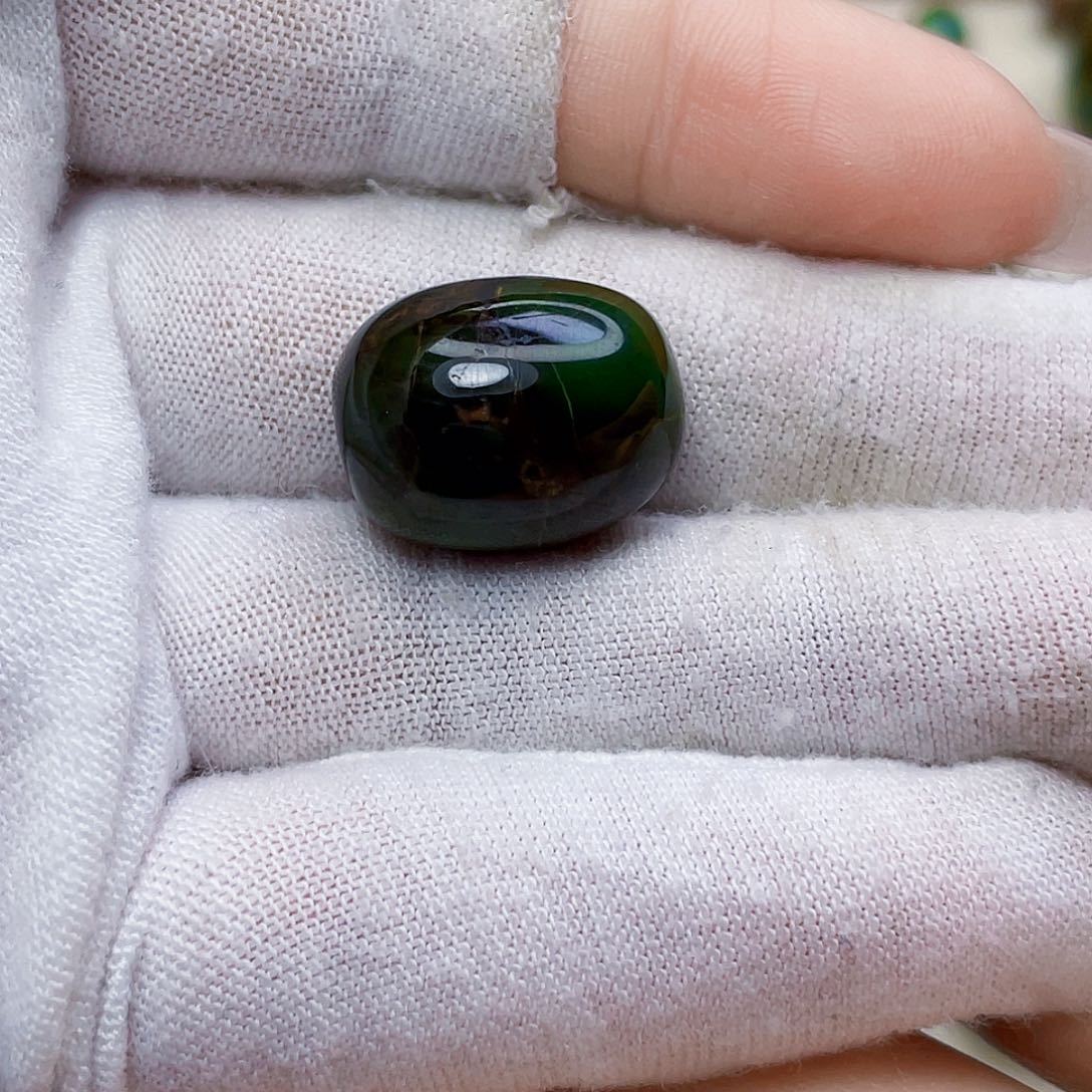 绿松石未镶嵌饰品