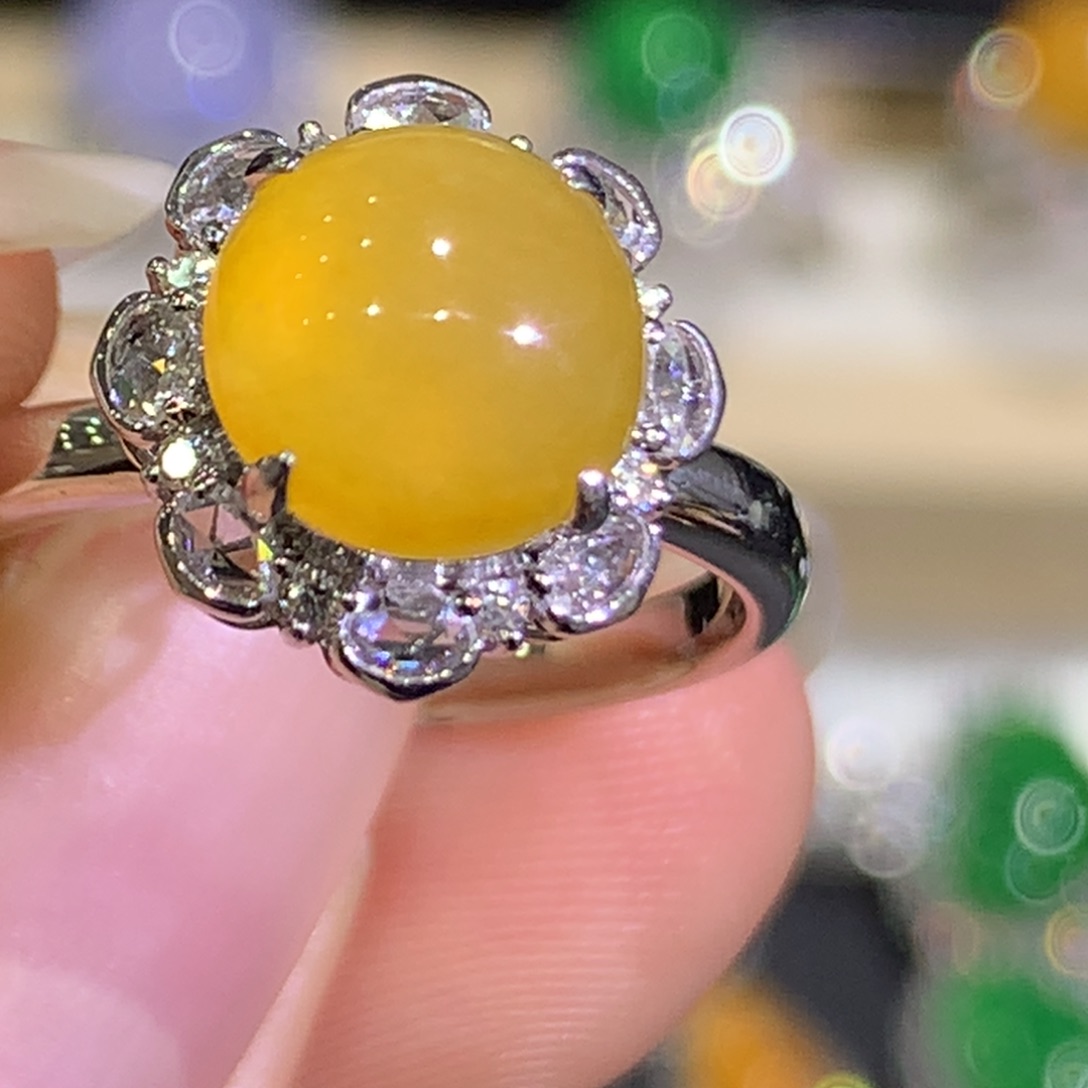 翡翠戒指18K金镶嵌8、