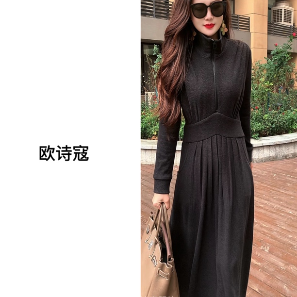 3525秋冬新款时尚立领拉链显瘦长袖赫本风通勤气质连衣裙