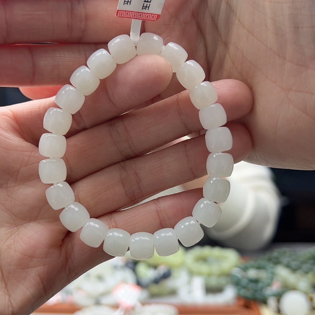 和田玉手链未镶嵌9直切