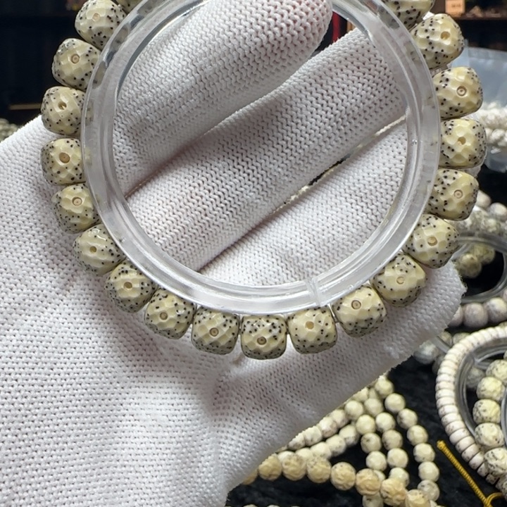 9尺寸龙鳞纯手工雕刻大眼睛