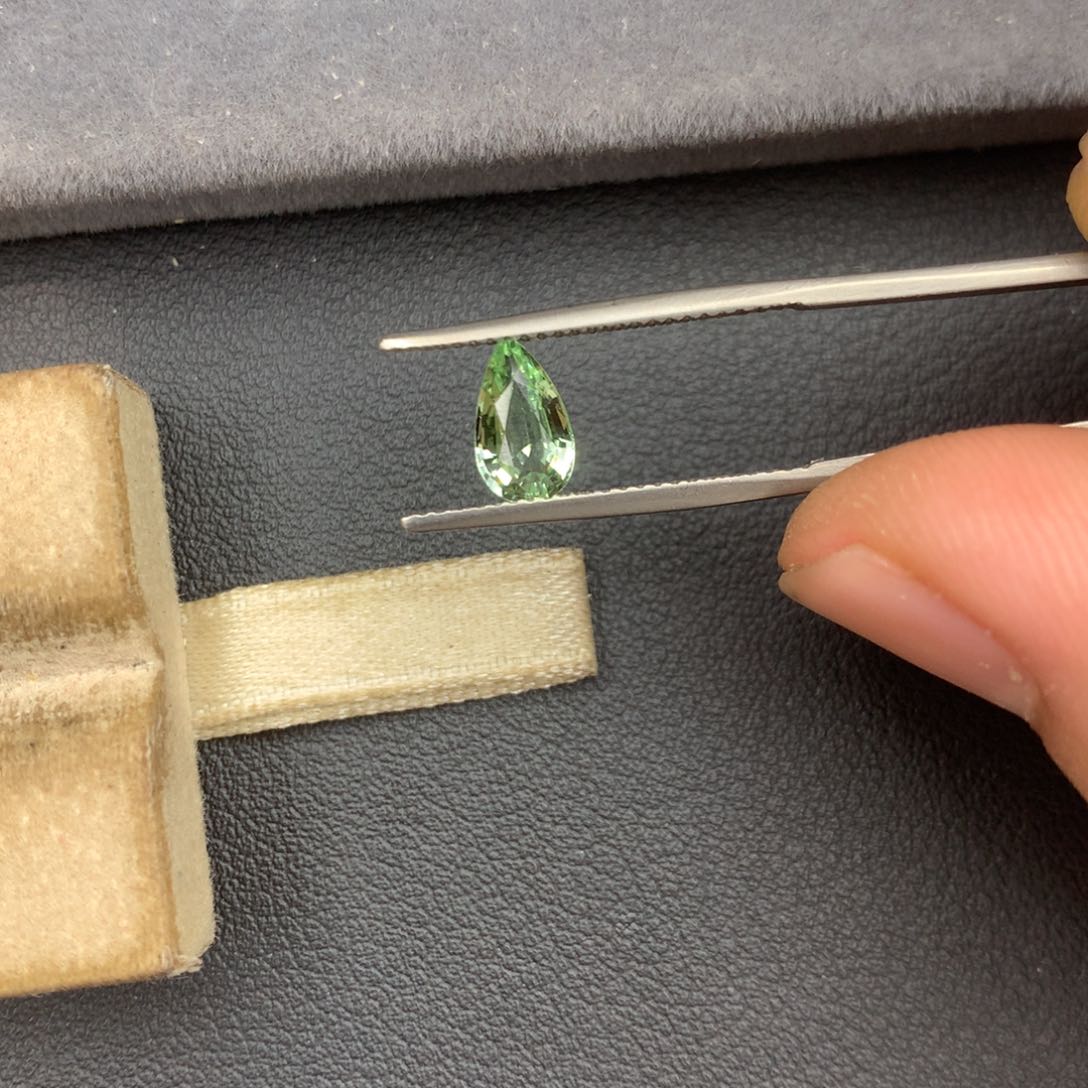 未镶嵌裸石碧玺0.97ct