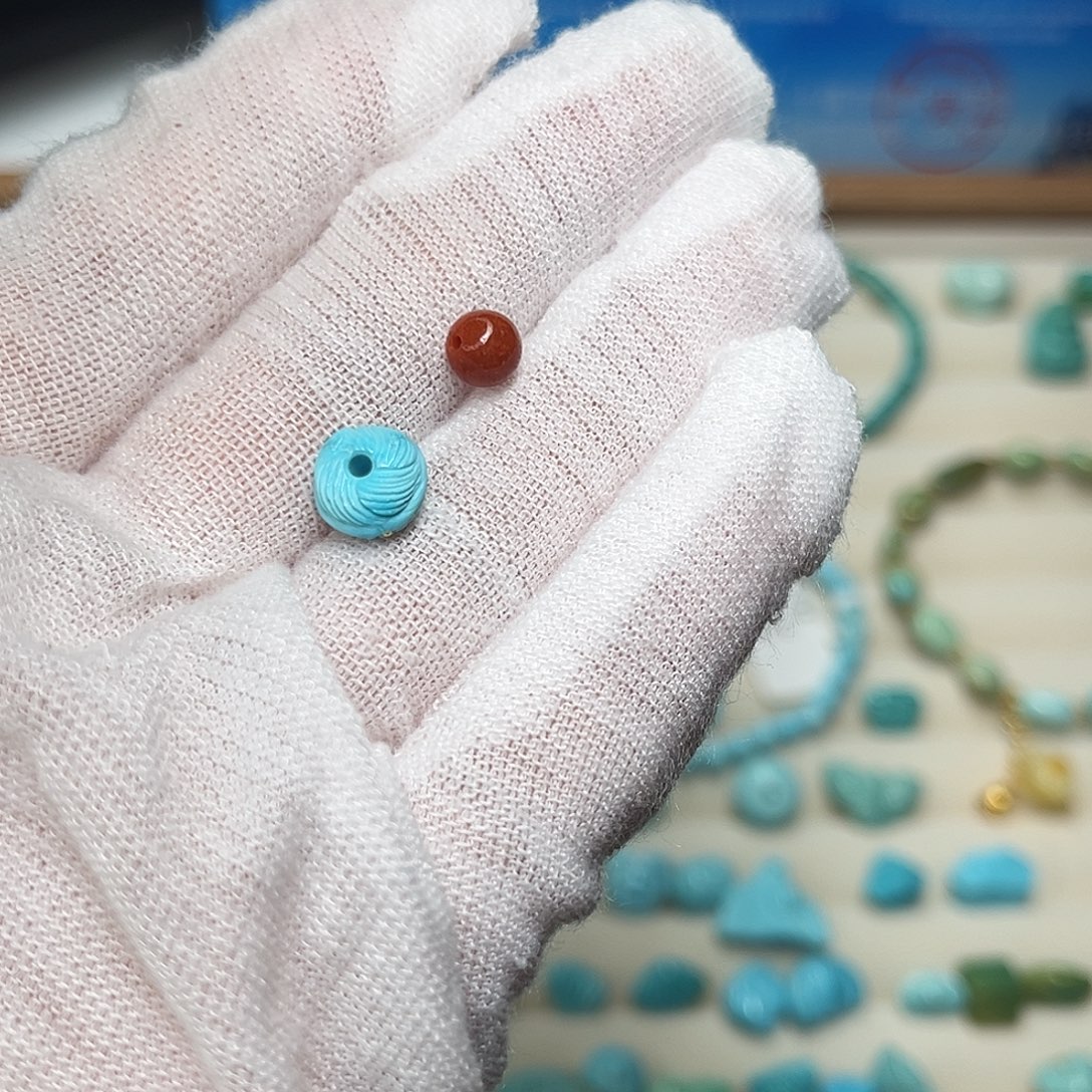 甜***蜜南红玛瑙未镶嵌珠宝半成品