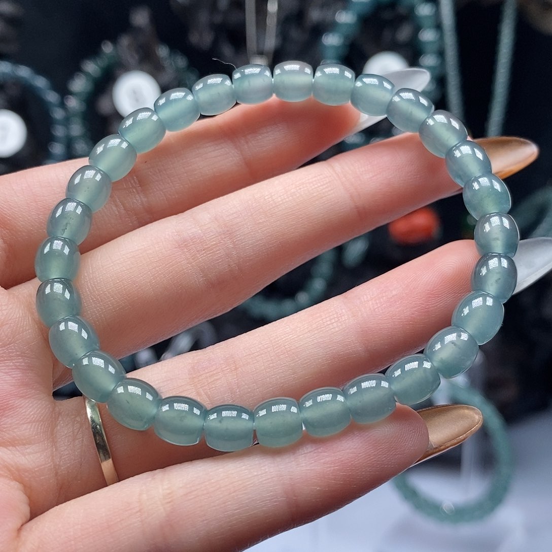 未镶嵌手链翡翠6.4mm直切手串