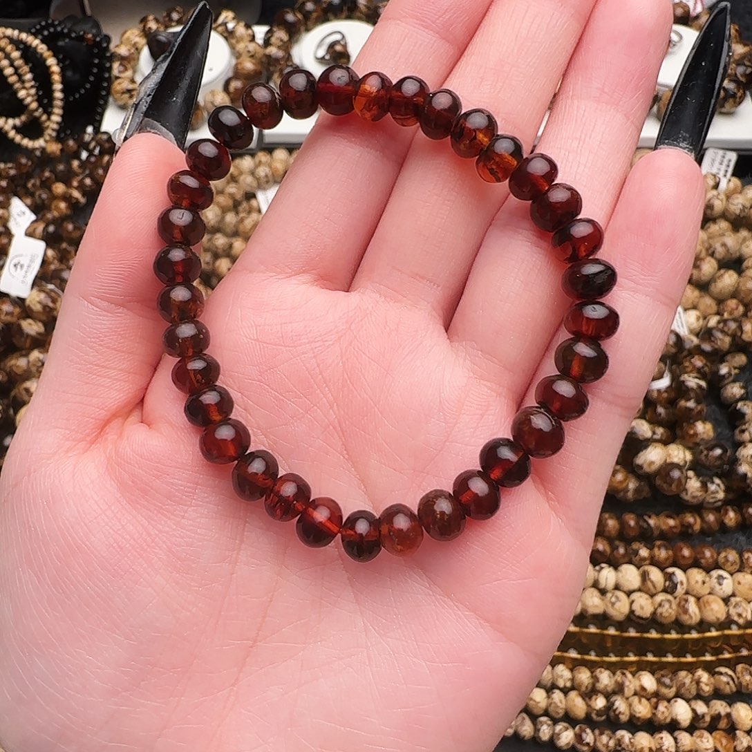 琥珀未镶嵌手链抚顺琥珀