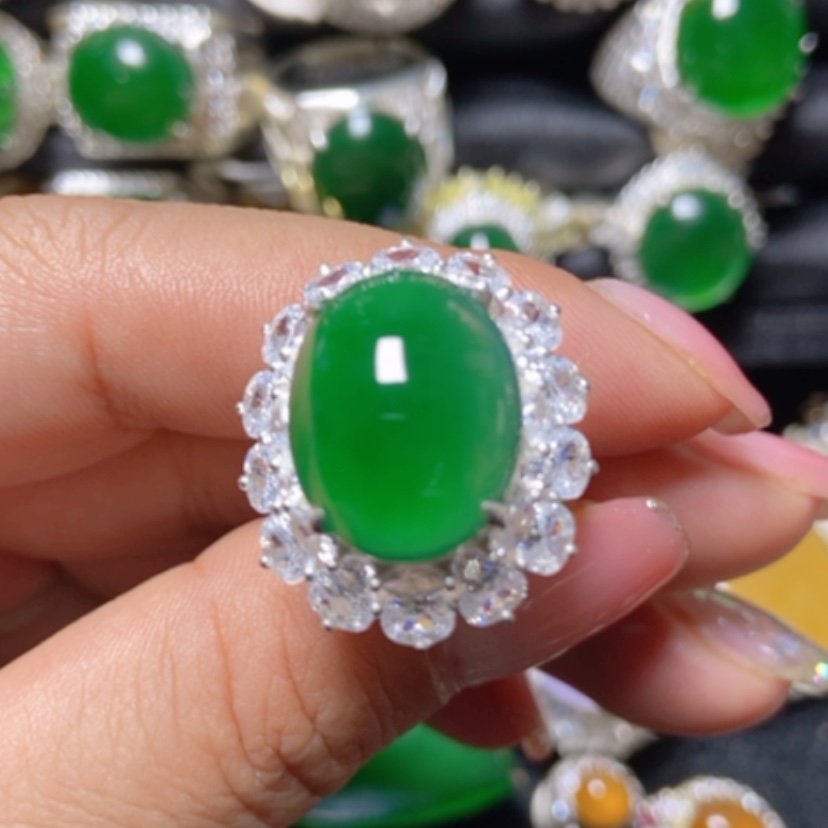 【闪购商品】翡翠挂件银S925镶嵌翡翠