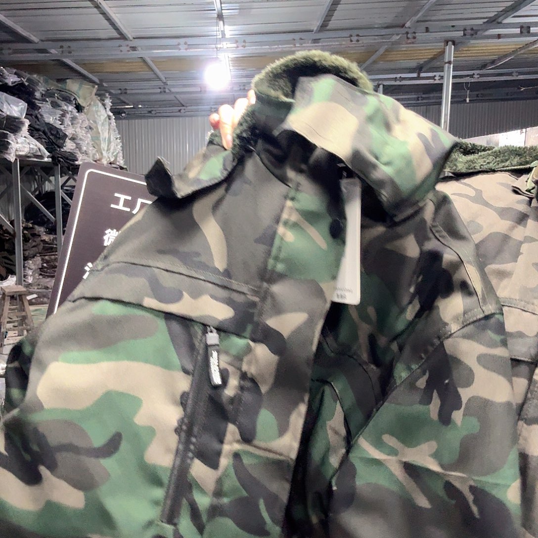 170瑕疵棉袄 394。  