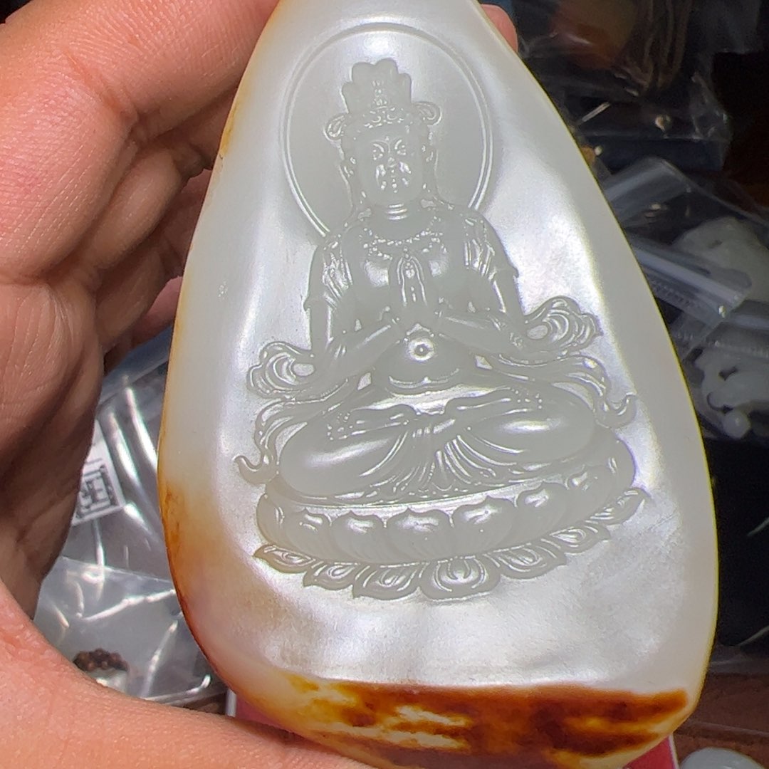 和田玉颈饰未镶嵌嘎***斯