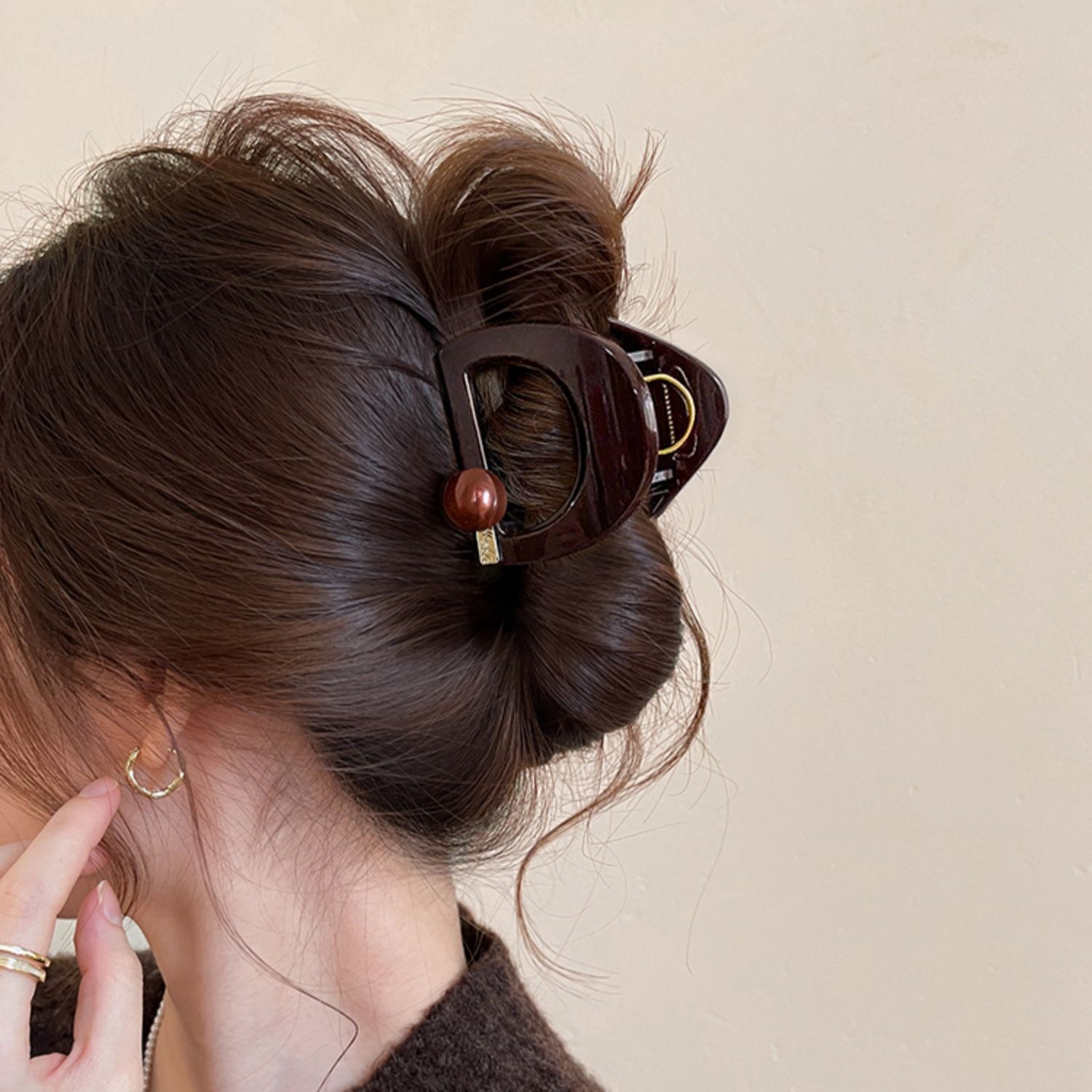 高品质半圆镂空珍珠抓夹女2025新款后脑勺发夹鲨鱼夹头发夹子发饰