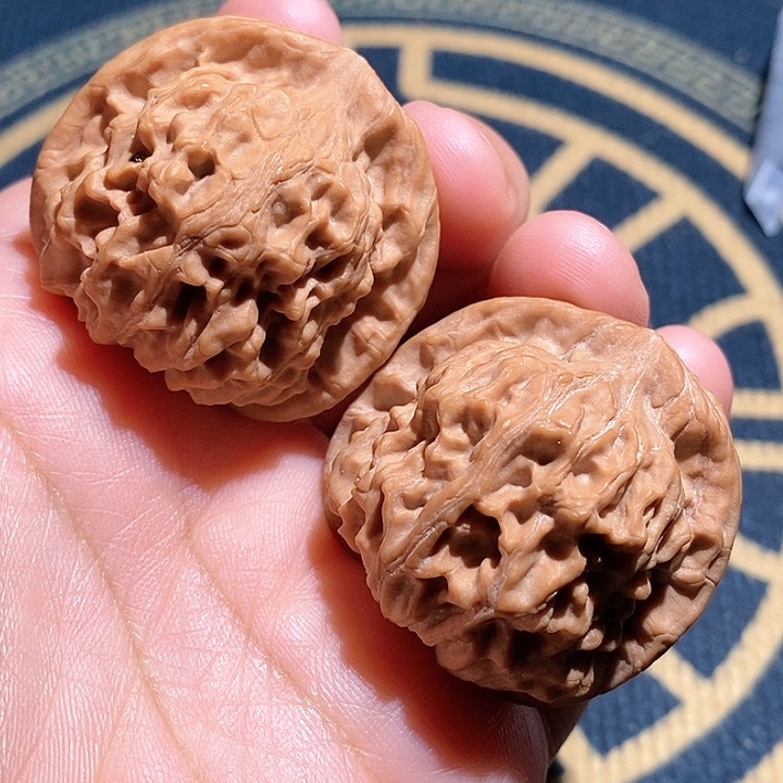 【闪购商品】文玩核桃吊坠天地