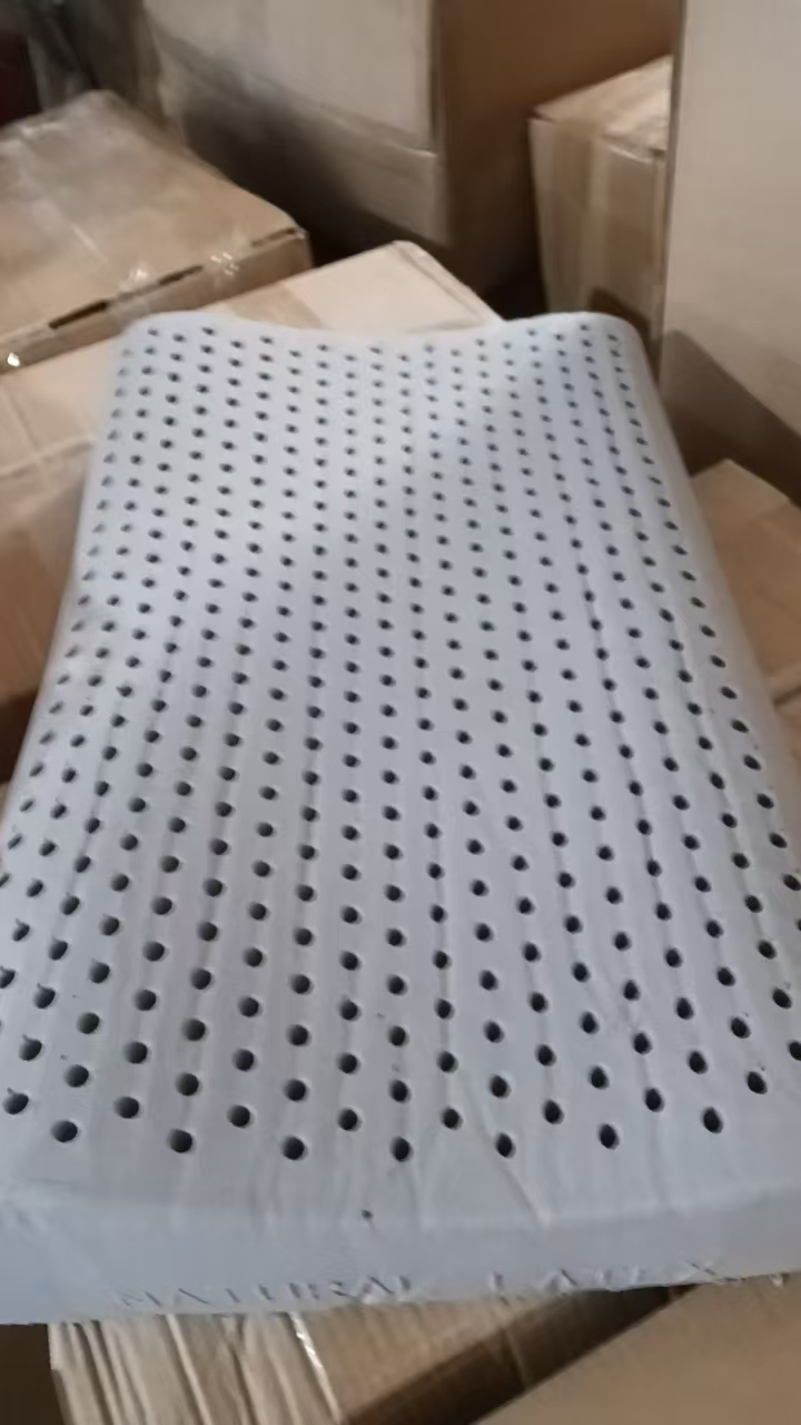 瑕疵洞洞发黄KE001 60*40*10灰色 天然某乳乳胶枕 发1