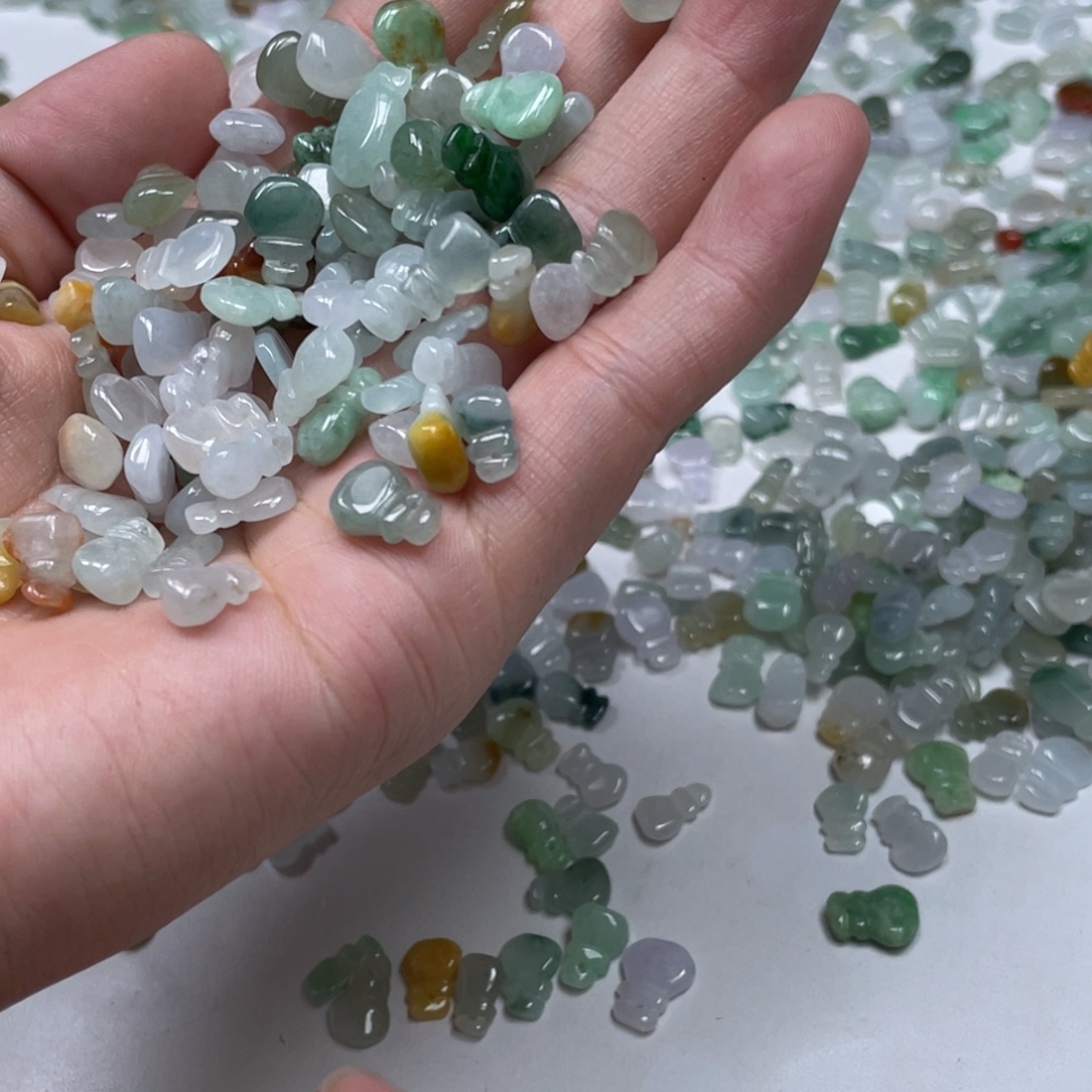 翡翠散珠翡翠吊坠