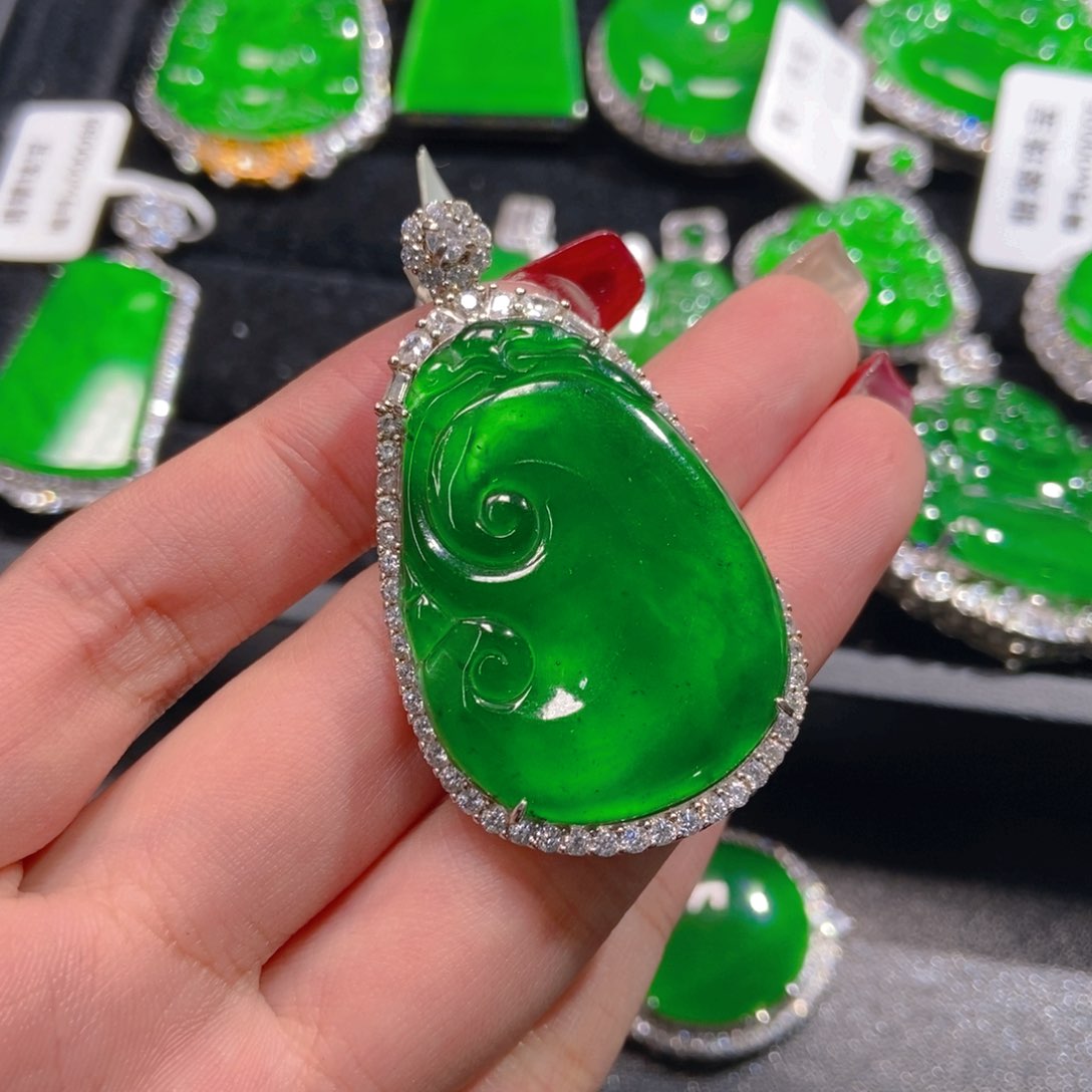 翡翠吊坠(不含链)未镶嵌