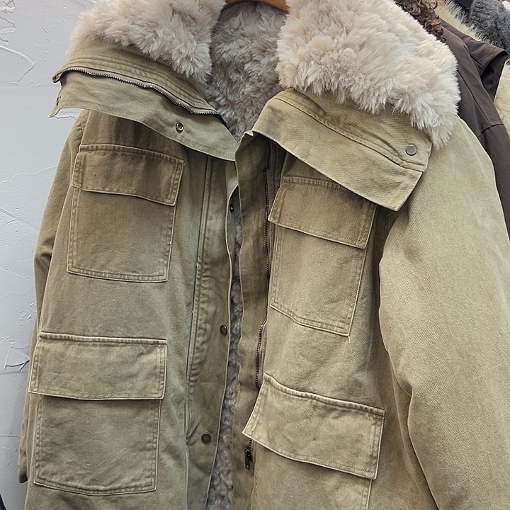 起***名今天新款 里面都是毛毛卡其色外套