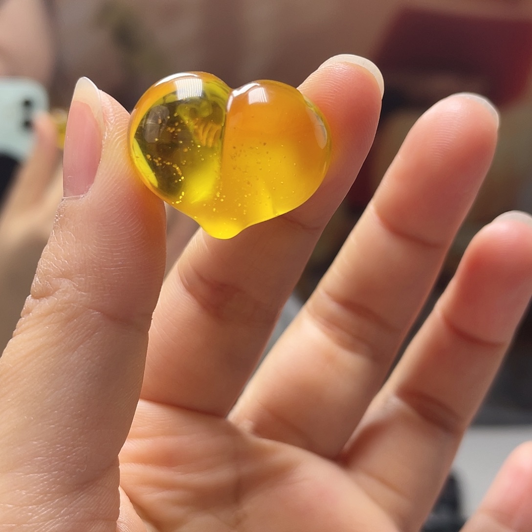 琥珀未镶嵌裸石吊坠