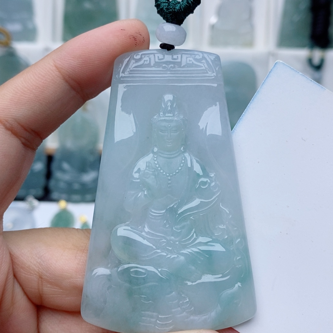 颈饰未镶嵌翡翠普普贤