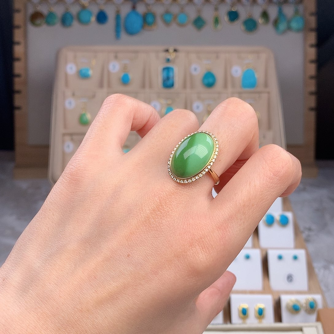 绿松石戒指18K金镶嵌微****?