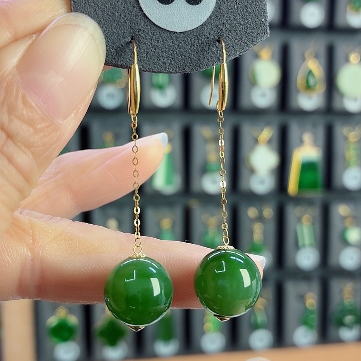 和田玉18K金镶嵌耳饰