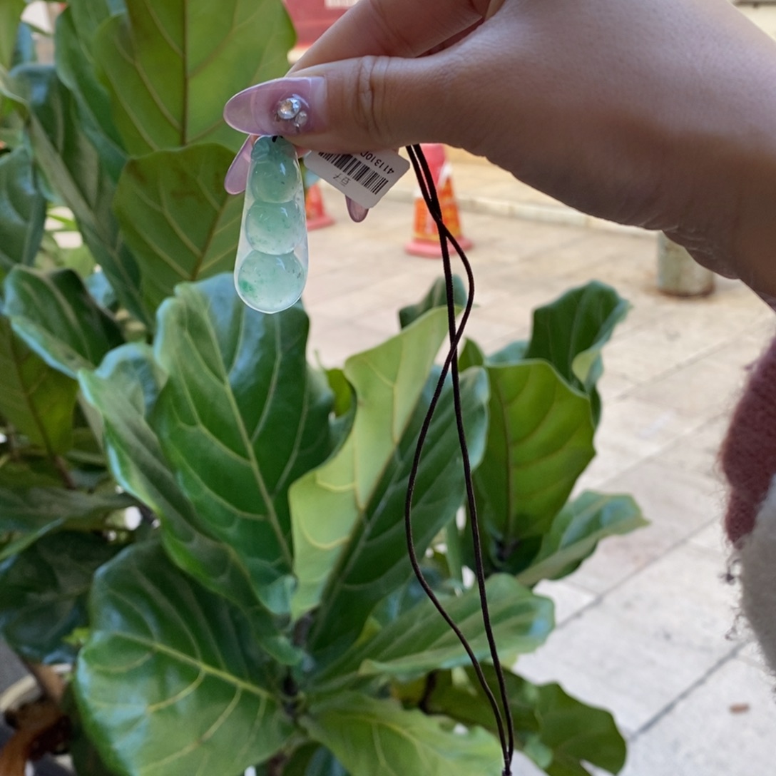 石英质玉颈饰未镶嵌