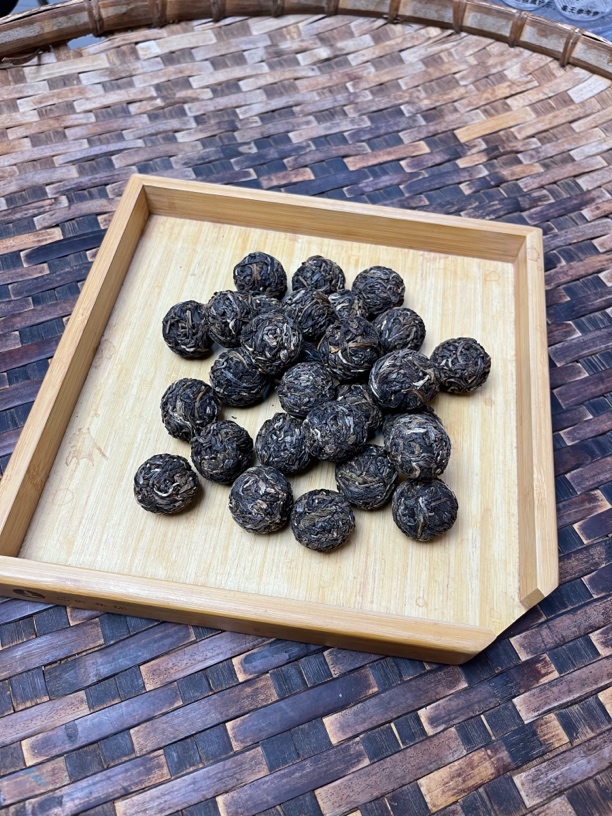 2021年古树普洱茶生茶8克/颗小龙珠