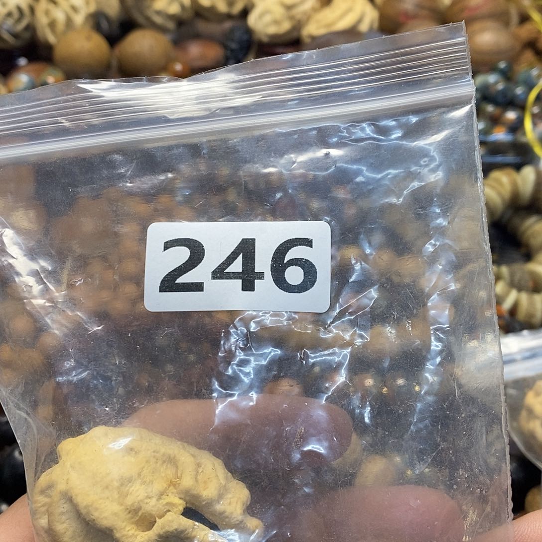 吊坠橄榄核?*龙文化交流