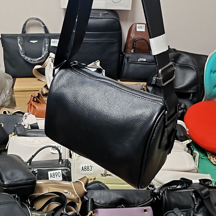 软面男士斜挎包运动筒形潮流黑色方形肩包拉链韩版