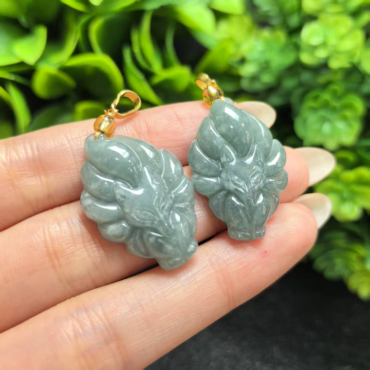 A5363翡翠A货九尾狐吊坠-配皮绳-多样性发货只发一件