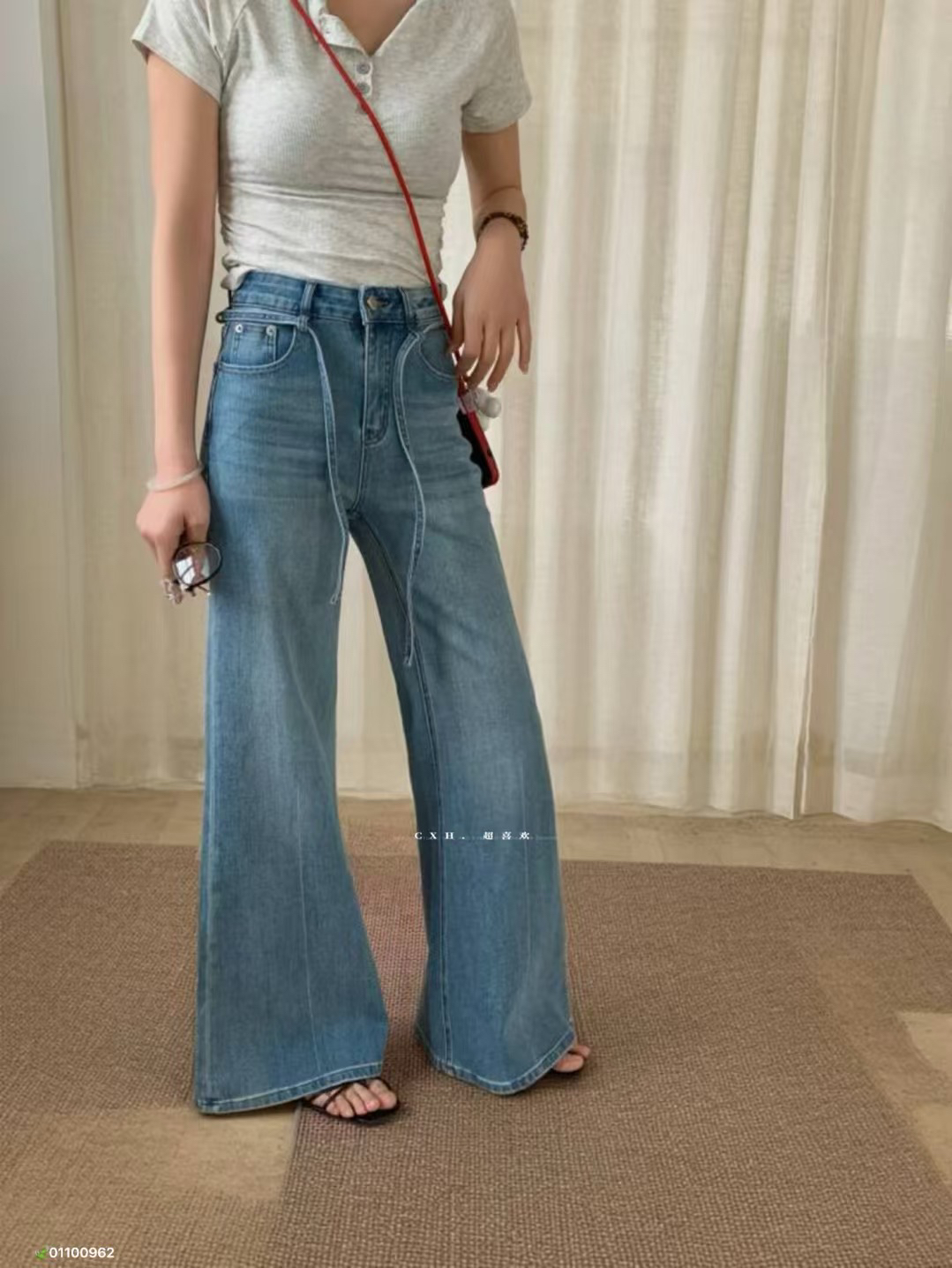 孤品NO退No换春季新款高腰显瘦微喇牛仔裤女修身垂感阔腿裤