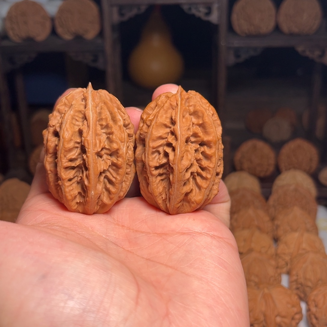 三***一吊坠文玩核桃贵妃枕