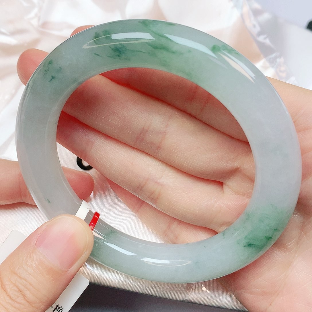 翡翠未镶嵌手镯抖音687