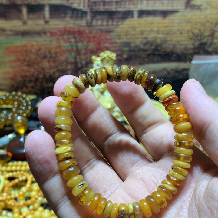 琥珀未镶嵌珠宝奇石