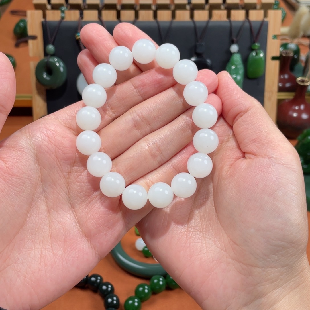 和田玉手串未镶嵌蛮*三