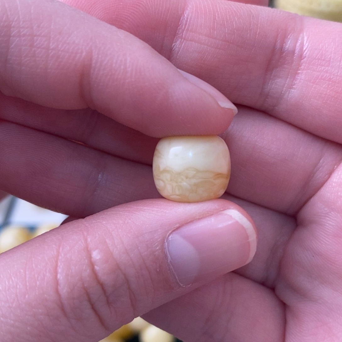 阿***店蜜蜡未镶嵌珠宝奇石